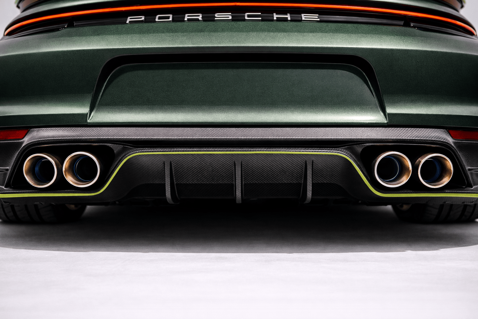 Bespoke Porsche build carbon rear detail by Micarja Racing