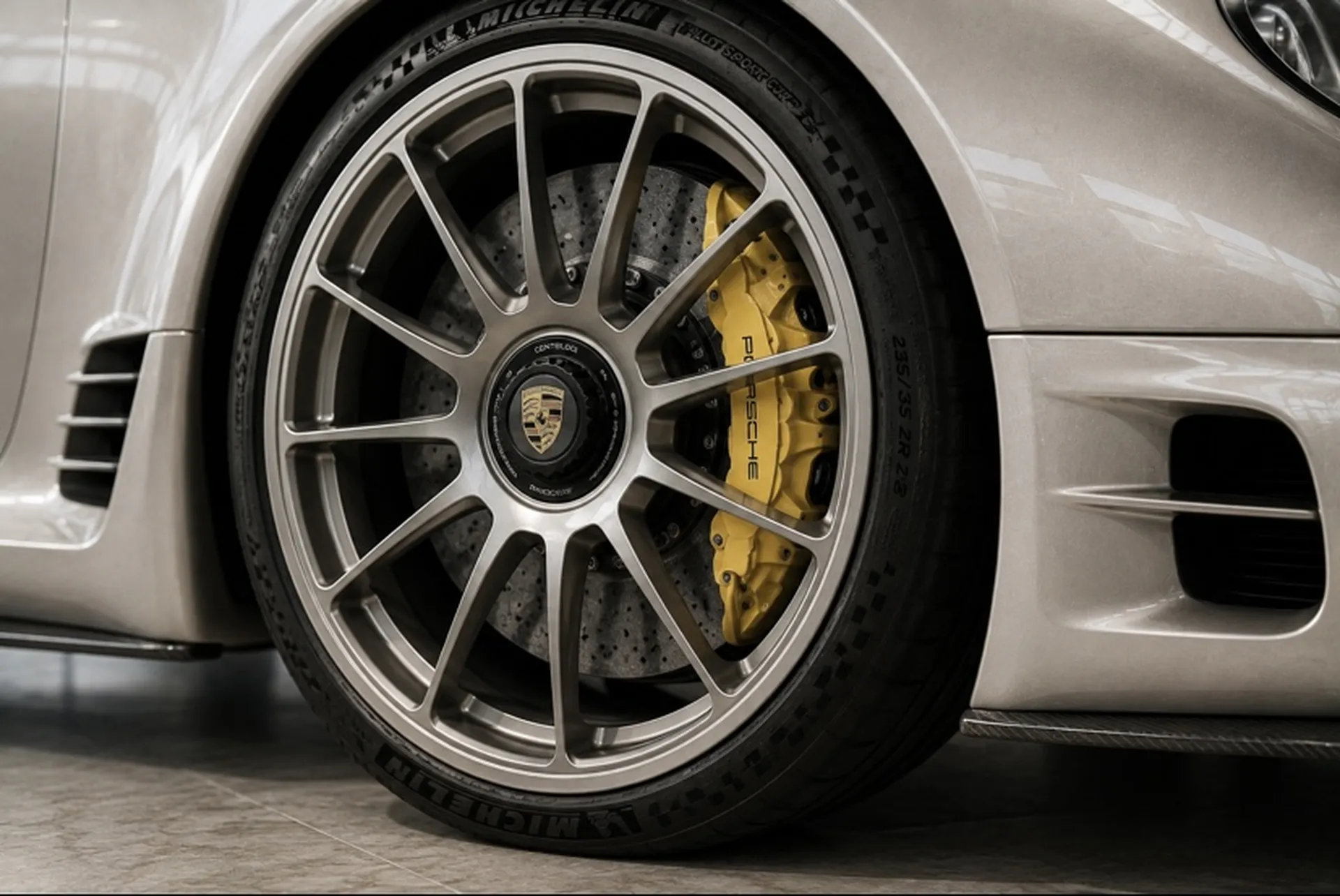 Micarja Porsche 959 RS Heritage rear design study